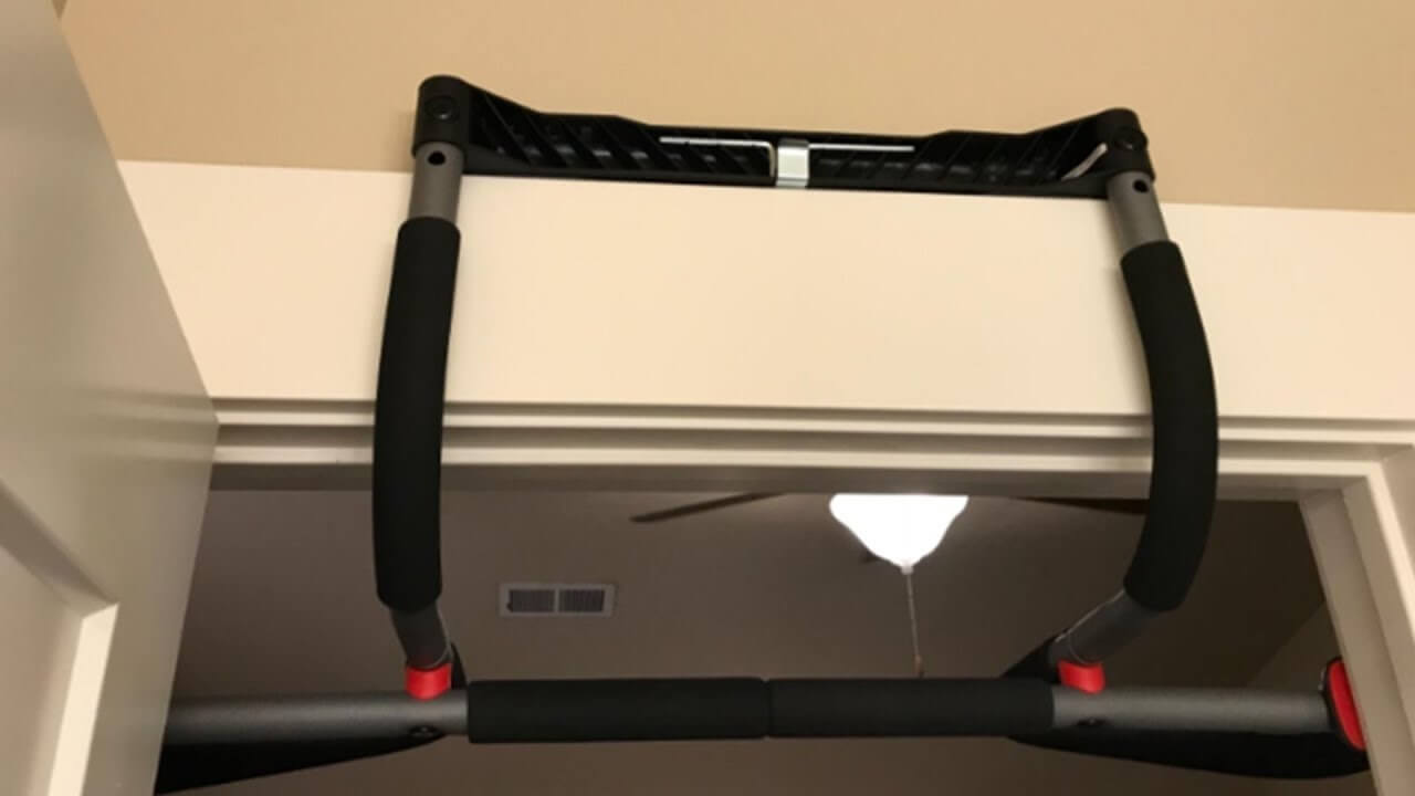 best pull up bar for small spaces