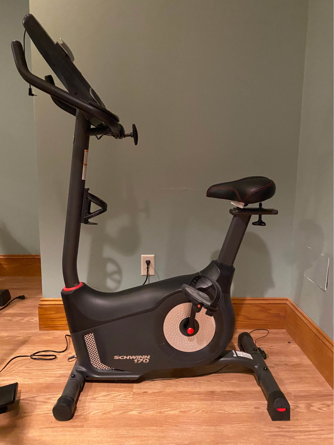 schwinn 170 upright bike vs nautilus u616