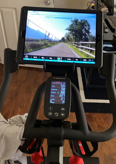 When it comes to Connectivity The Bowflex C6 beats the Keiser M3i