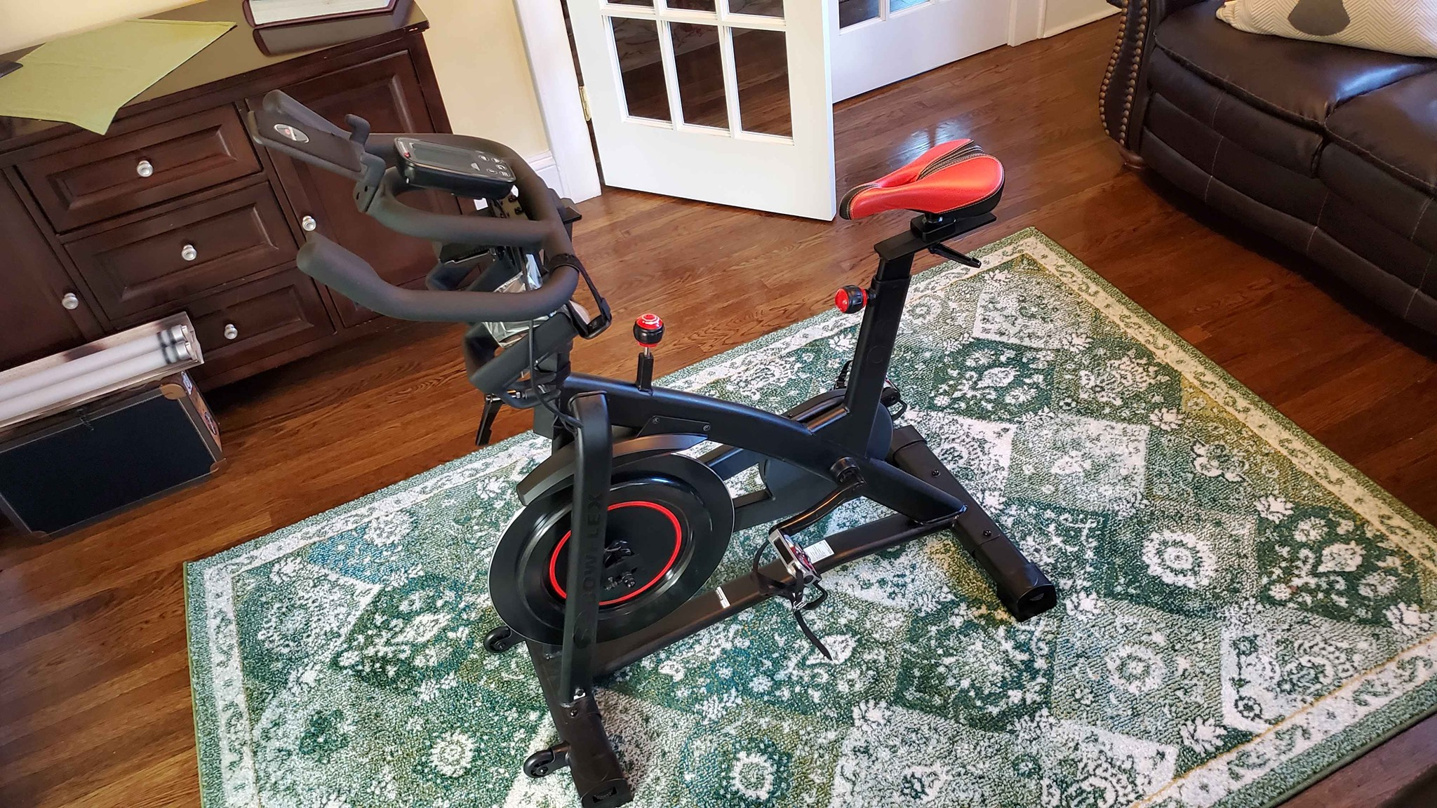 Comparing the look of the Schwinn IC4 and the Bowflex C6