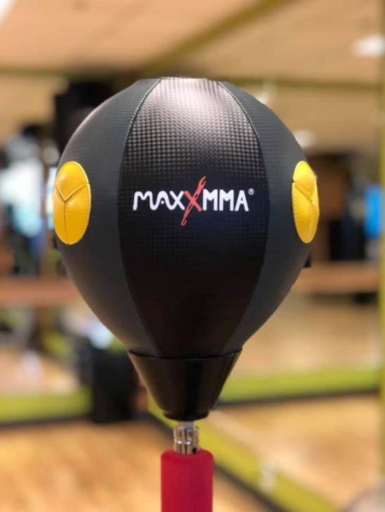 The MaxMMA Cobra is a great choice for those of you looking for an economical reflex bag